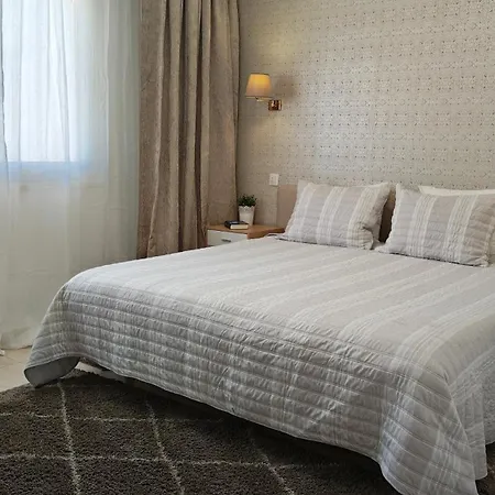 Sea View 公寓 阿德耶
